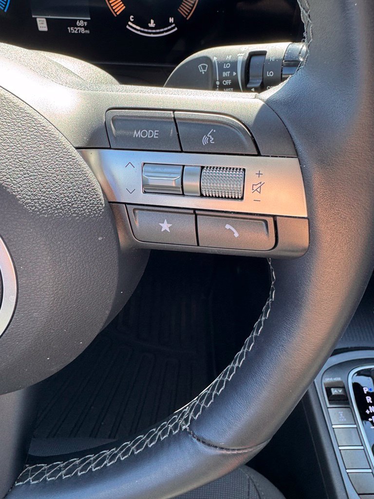 Used 2025 Hyundai Kona SEL AWD/4WD image 25
