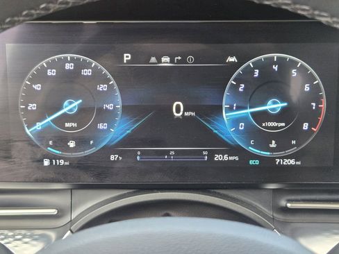 Used 2023 Kia Carnival SX Prestige FWD image 14