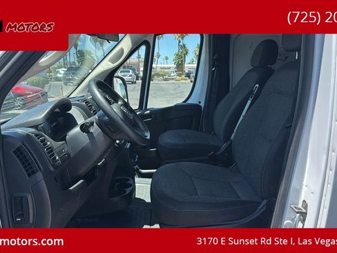 Used 2023 RAM ProMaster 2500 FWD image 12