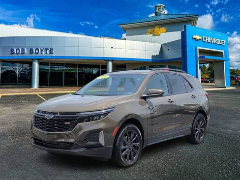Used 2024 Chevrolet Equinox RS FWD image 9
