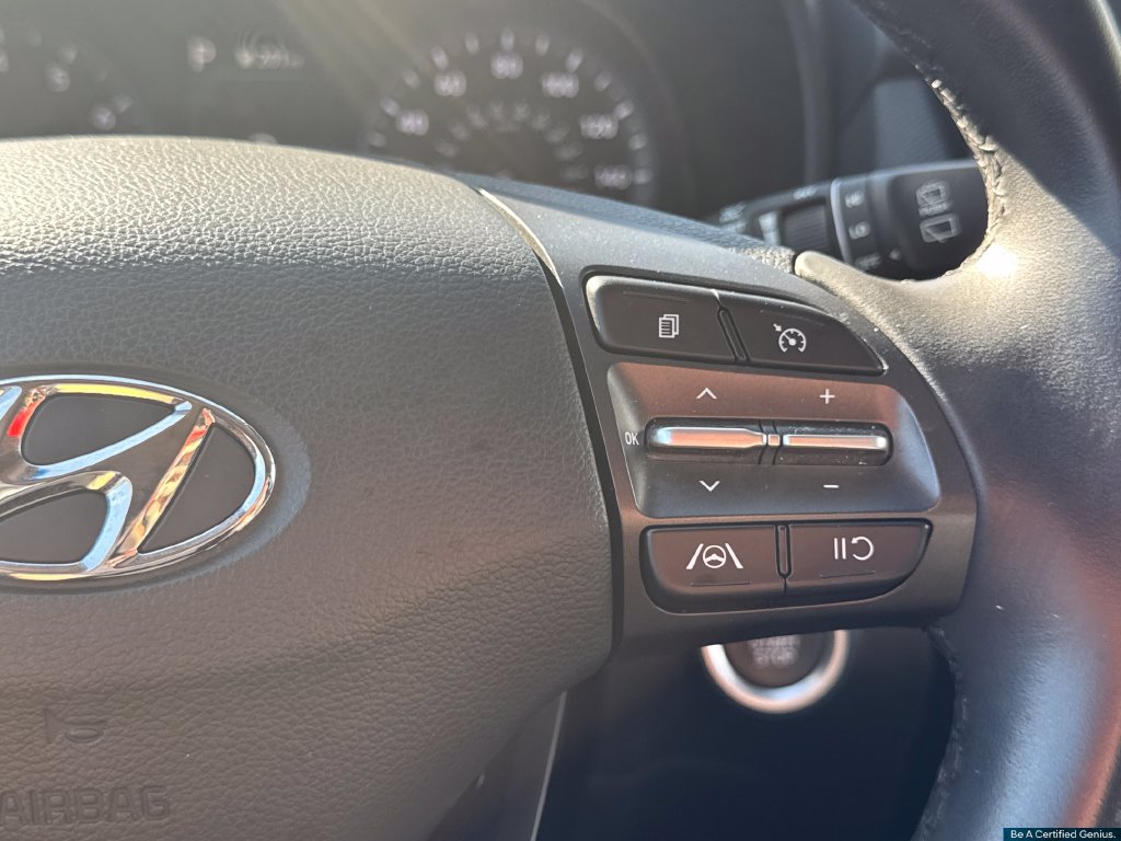 Certified 2022 Hyundai Kona SEL w/ Convenience Package AWD/4WD image 49