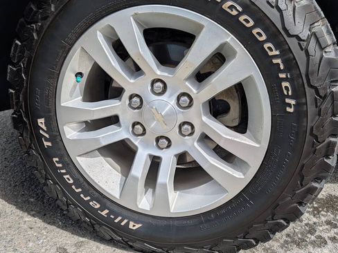 Used 2019 Chevrolet Tahoe LS w/ Max Trailering Package AWD/4WD image 17