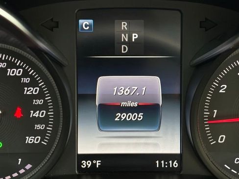 Used 2019 Mercedes-Benz GLC 300 4MATIC image 30