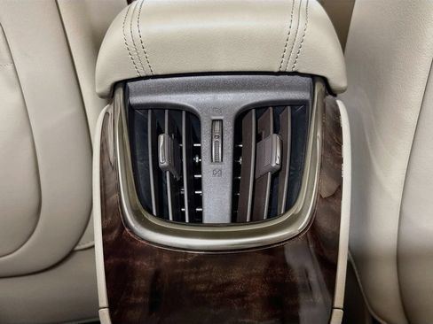 Used 2016 Buick LaCrosse FWD image 29