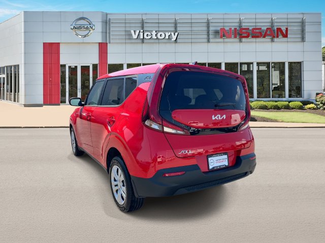 Used 2022 Kia Soul LX FWD image 5