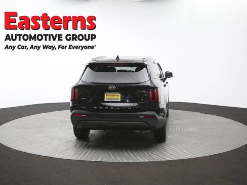 Used 2021 Kia Sorento S w/ Panoramic Sunroof Package AWD/4WD image 39