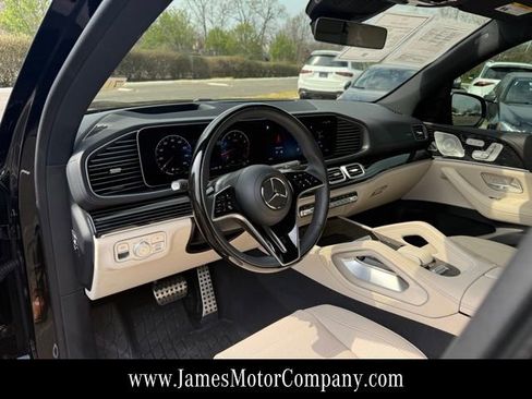 Certified 2025 Mercedes-Benz GLS 580 4MATIC image 15