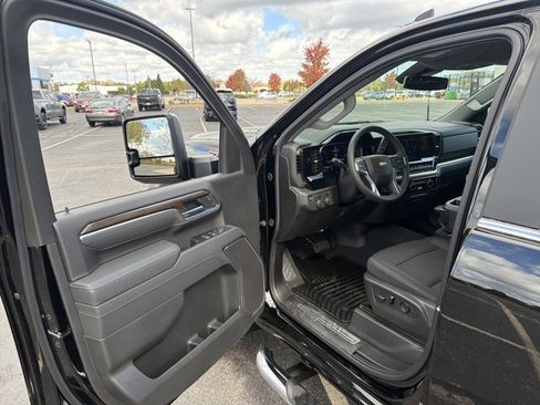 New 2026 Chevrolet Silverado 2500 LT w/ Z71 Chrome Sport Edition image 9