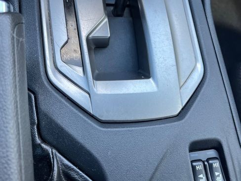 Used 2019 Subaru Crosstrek 2.0i Premium w/ Eyesight System image 19