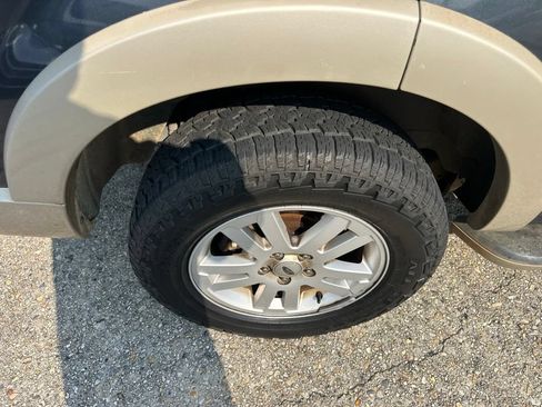 Used 2010 Ford Explorer Eddie Bauer RWD image 18