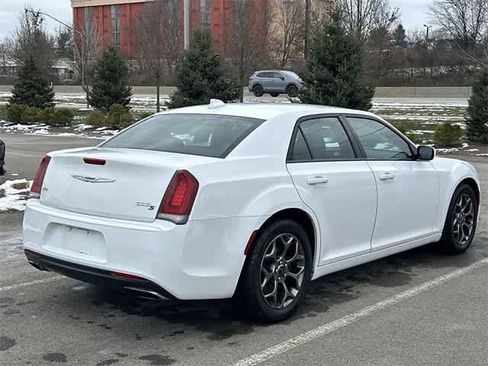 Used 2016 Chrysler 300 S image 25
