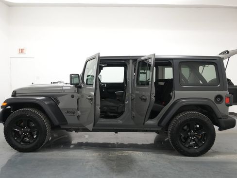 Used 2020 Jeep Wrangler Unlimited Sport AWD/4WD image 25