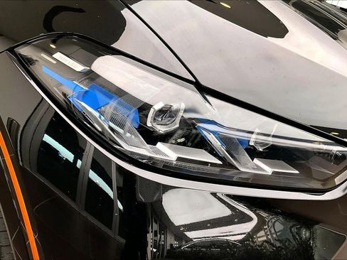 Used 2025 BMW X6 xDrive40i image 26