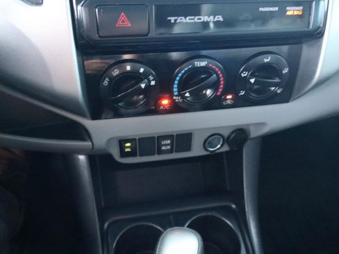 Used 2015 Toyota Tacoma PreRunner w/ TRD Off-Road Package RWD image 22