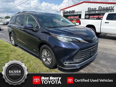 Certified 2021 Toyota Sienna XLE