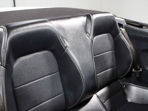 Used 2020 Ford Mustang Premium image 26