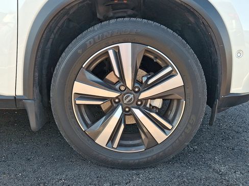 Certified 2023 Nissan Rogue Platinum w/ Platinum Premium Package AWD/4WD image 4