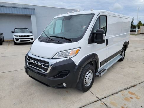 Used 2025 RAM ProMaster 2500 w/ U-Haul Equipment Group FWD image 1