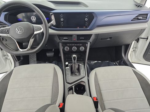 Used 2023 Volkswagen Taos SE FWD image 9