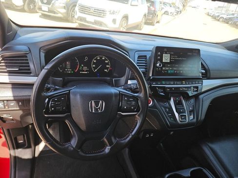Used 2025 Honda Odyssey Sport-L image 16
