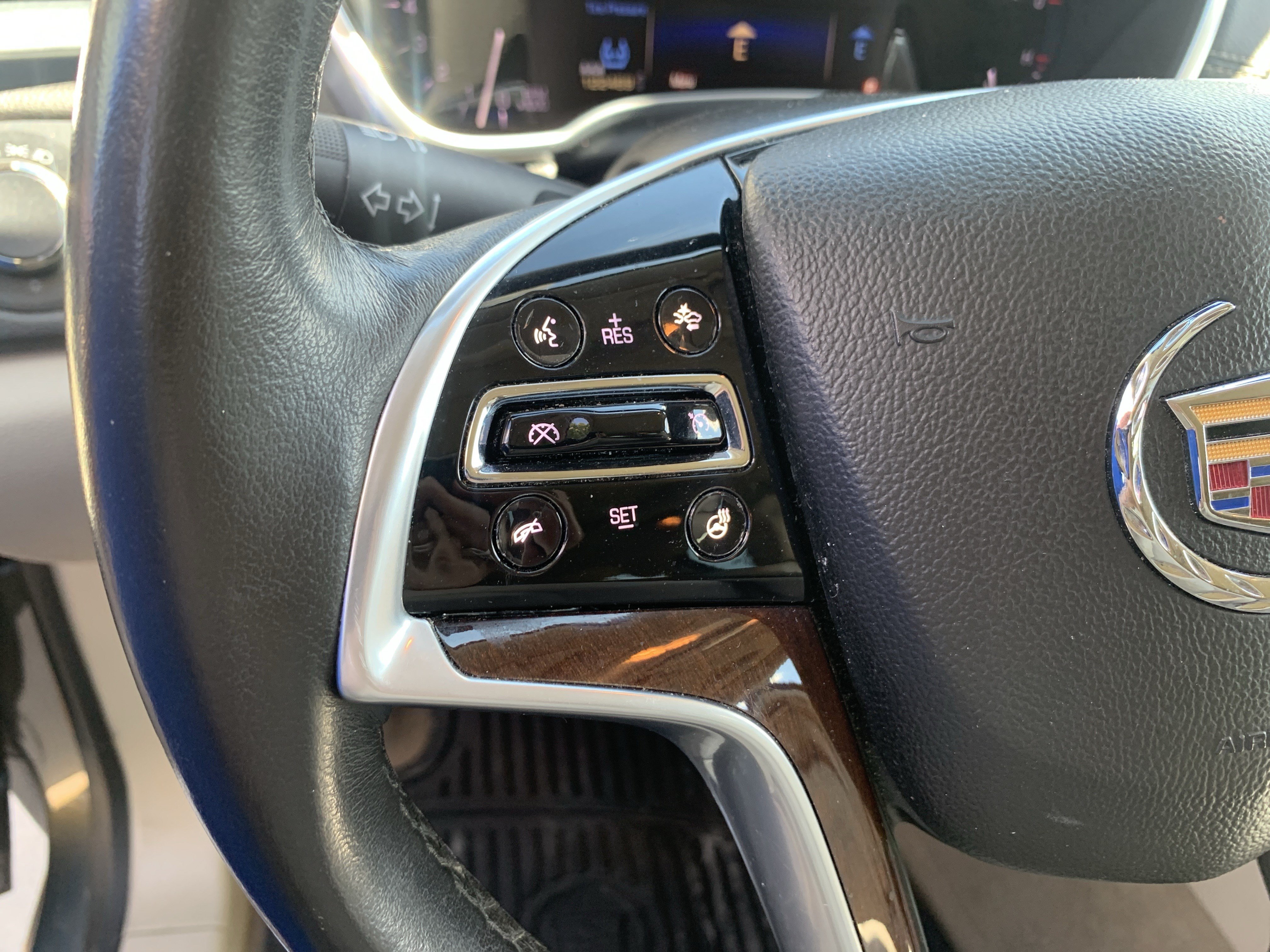 Used 2013 Cadillac SRX Luxury w/ Driver Awareness Package FWD image 19