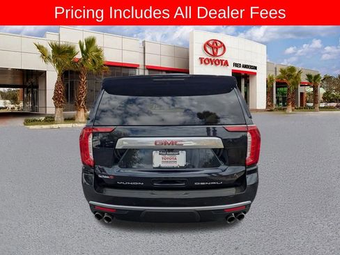 Used 2022 GMC Yukon Denali w/ Advanced Technology Package AWD/4WD image 5