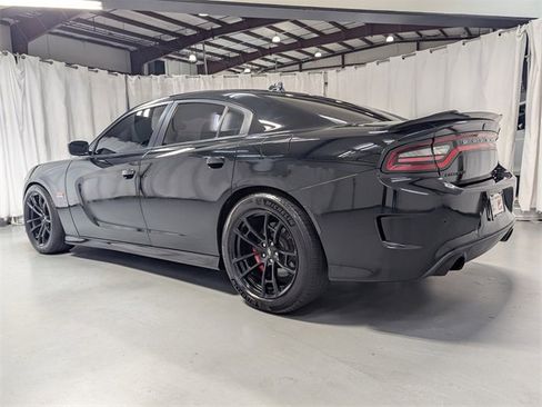 Used 2021 Dodge Charger Scat Pack w/ Dynamics Package image 4