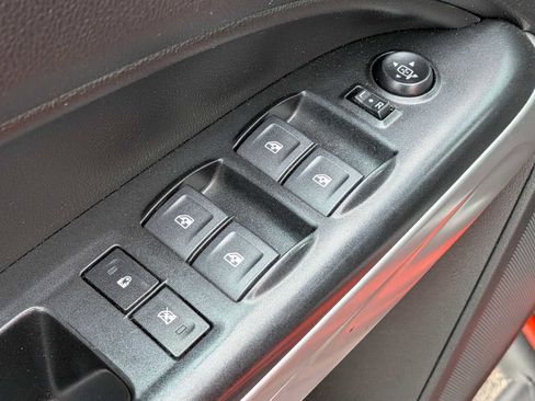 Used 2019 Chevrolet Colorado ZR2 image 18