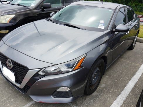 Used 2019 Nissan Altima 2.5 S FWD image 4
