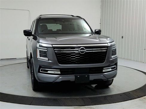 Used 2025 Nissan Armada Platinum Reserve image 2