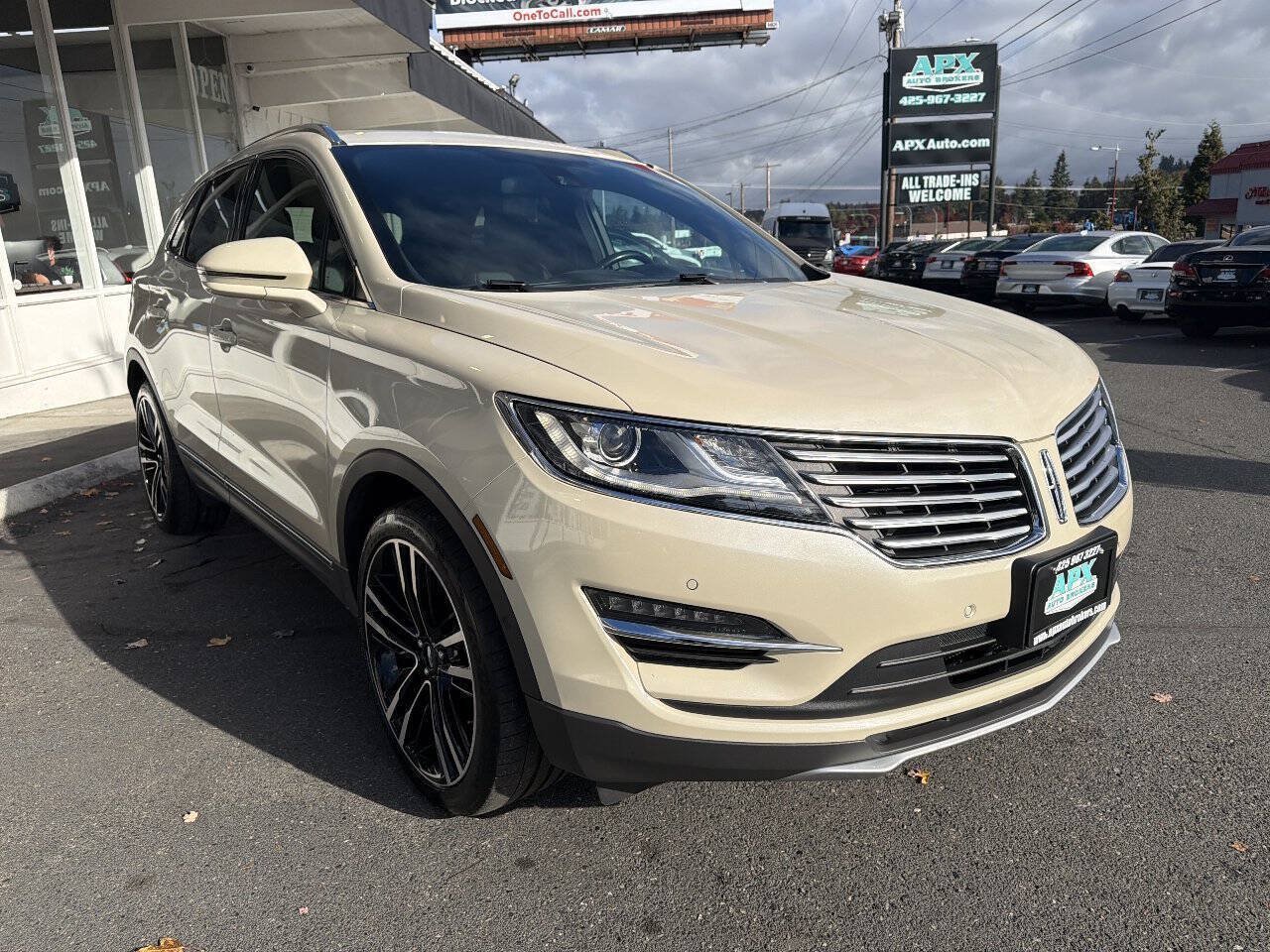 Used 2018 Lincoln MKC Reserve AWD/4WD image 11
