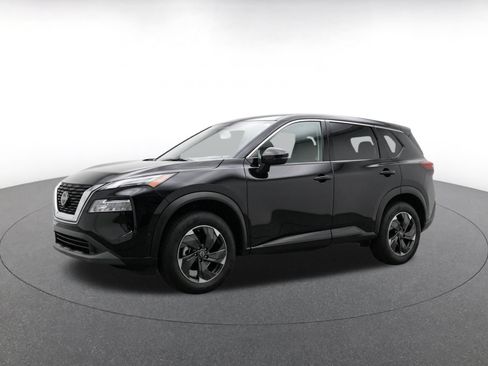 Used 2025 Nissan Rogue SV AWD/4WD image 3