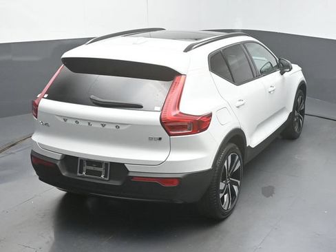 Used 2025 Volvo XC40 B5 Ultra AWD/4WD image 48