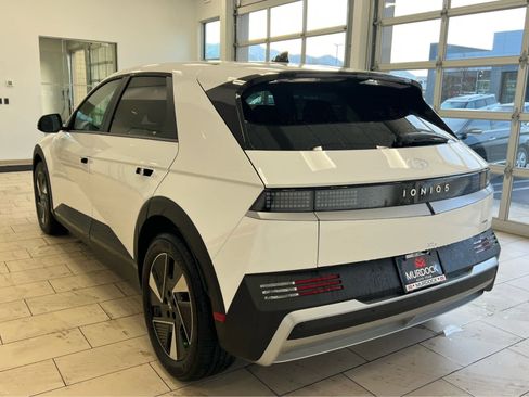 New 2026 Hyundai Ioniq 5 SE image 9