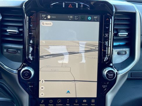 Used 2024 RAM 3500 Laramie image 15