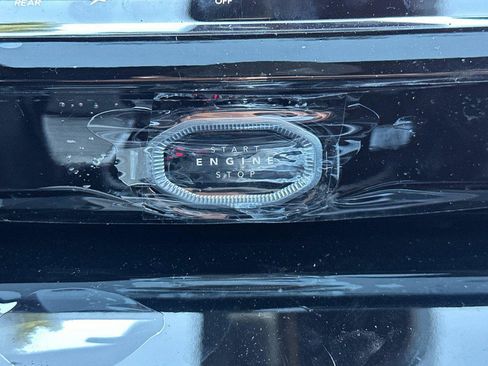 New 2026 Jeep Grand Cherokee Altitude image 20