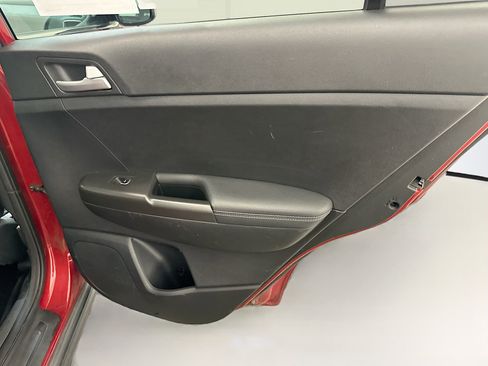 Used 2019 Kia Sportage LX image 30