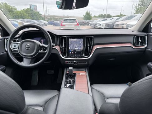 Certified 2025 Volvo S60 B5 Plus FWD image 14