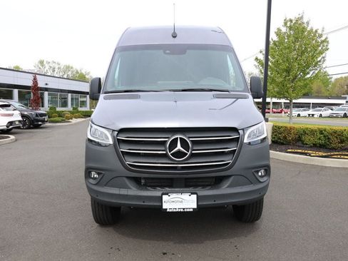 Used 2023 Mercedes-Benz Sprinter 2500 image 8