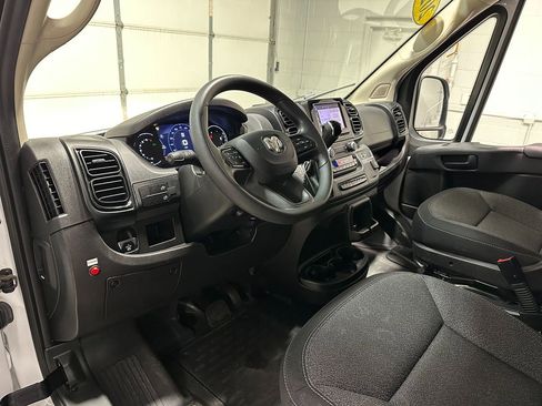 Used 2023 RAM ProMaster 2500 image 23