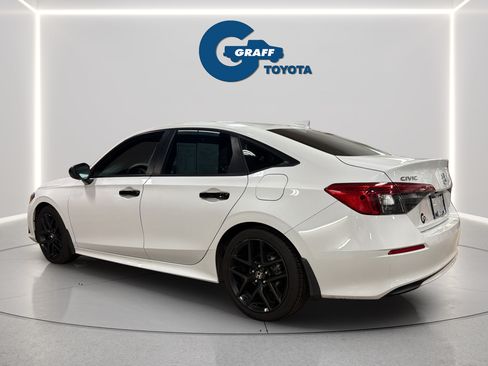 Used 2022 Honda Civic Sport image 11