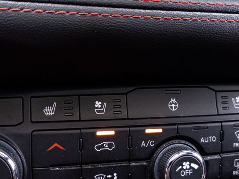 Used 2023 Dodge Durango GT AWD/4WD image 29