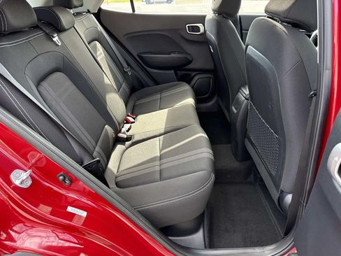 Used 2023 Hyundai Venue SEL w/ Cargo Package FWD image 20