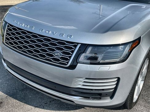 Used 2020 Land Rover Range Rover Long Wheelbase HSE image 9