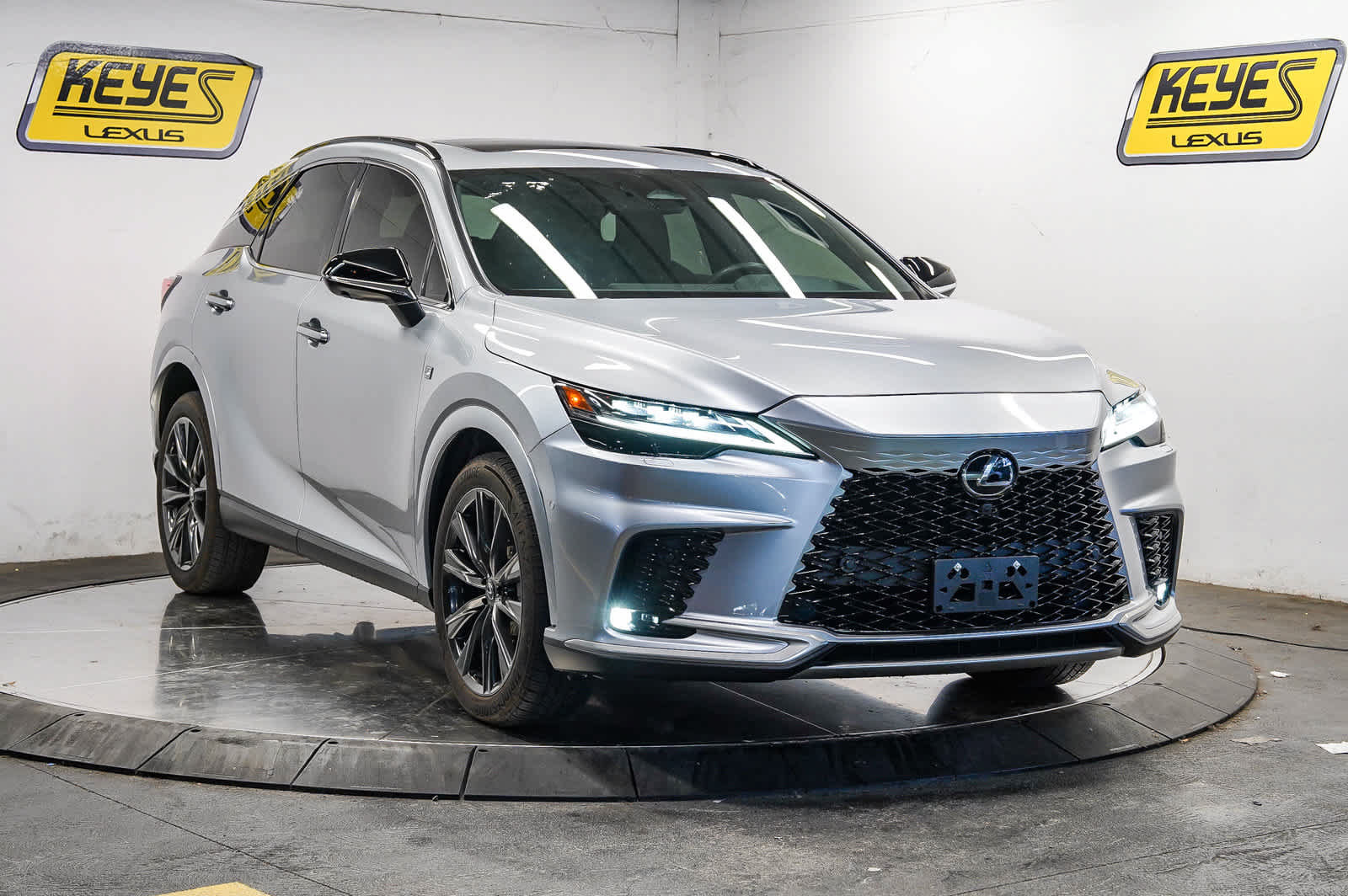 Used 2024 Lexus RX 350 F Sport w/ Convenience Package AWD/4WD image 5