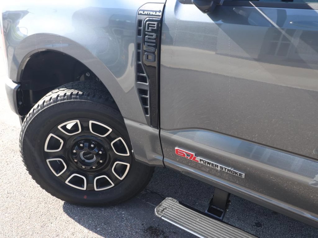 New 2026 Ford F250 Platinum AWD/4WD image 4