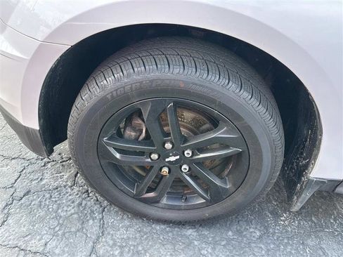 Used 2017 Chevrolet Equinox LT w/ True North Edition FWD image 5