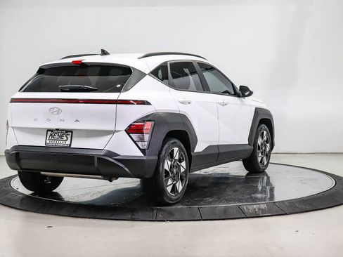 Used 2024 Hyundai Kona SEL FWD image 4