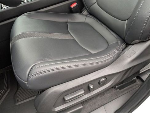 New 2025 Honda Pilot Touring image 28