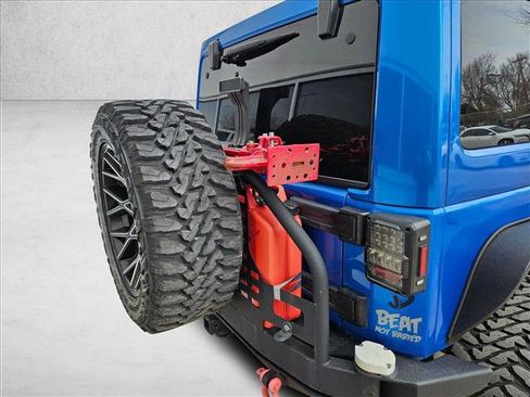 Used 2016 Jeep Wrangler Unlimited Rubicon image 8